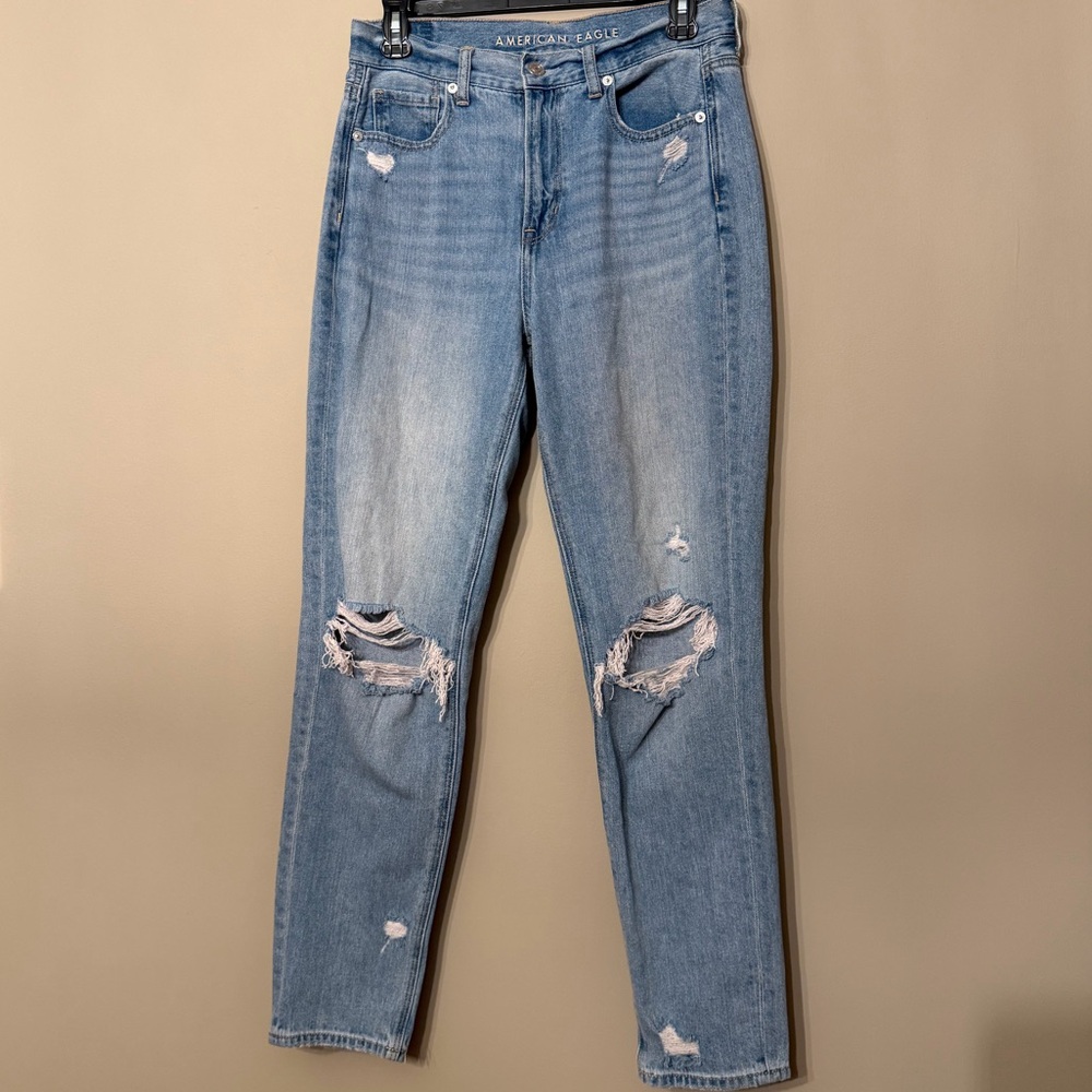 American Eagle Mom Jeans